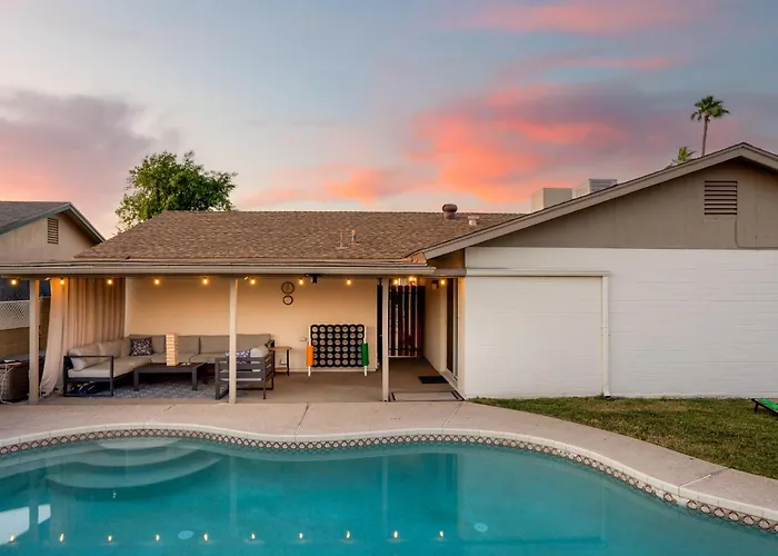 Casa vacanze Pool Home, Dog Yard & Ev Charger