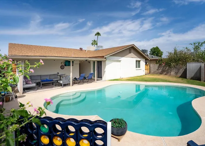 Pool Home, Dog Yard & Ev Charger Phoenix