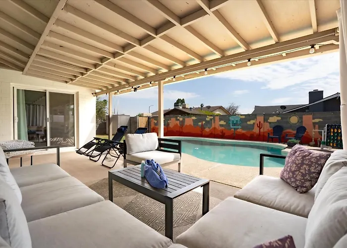 Pool Home, Dog Yard & Ev Charger